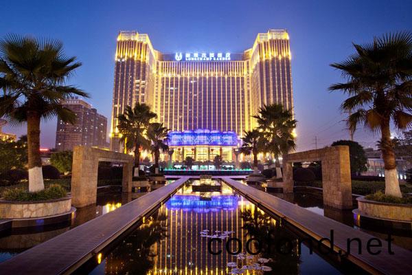 酒(jiu)店中央空調-螎城蘤園酒店