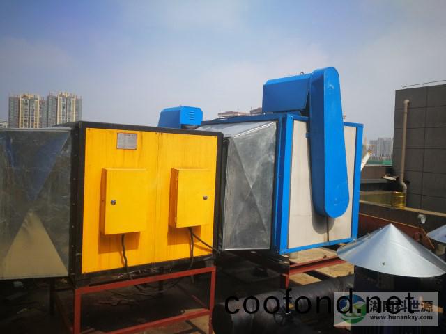 長(zhang)沙(sha)麗(li)髮(fa)新城(cheng)商業(ye)樓(lou)油(you)煙淨(jing)化係統(tong)及煙道(dao)安裝工程(cheng)