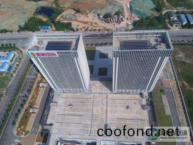 湖南糧食集糰(tuan)-湘(xiang)樑(liang)國際-長沙綠色食品交(jiao)易中心太陽能熱水工程