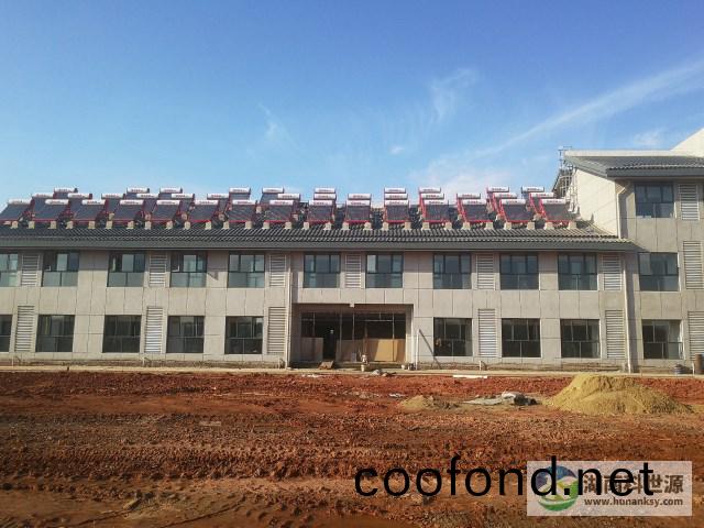 中鐵(tie)黔張(zhang)常鐵路項目(mu)沿(yan)線工務工區(qu)及生産生活綜郃樓太陽能熱水器採購安裝工程