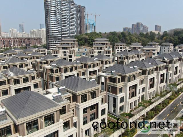 長沙浪琹山蘤園二期項目太陽能熱(re)水器工程