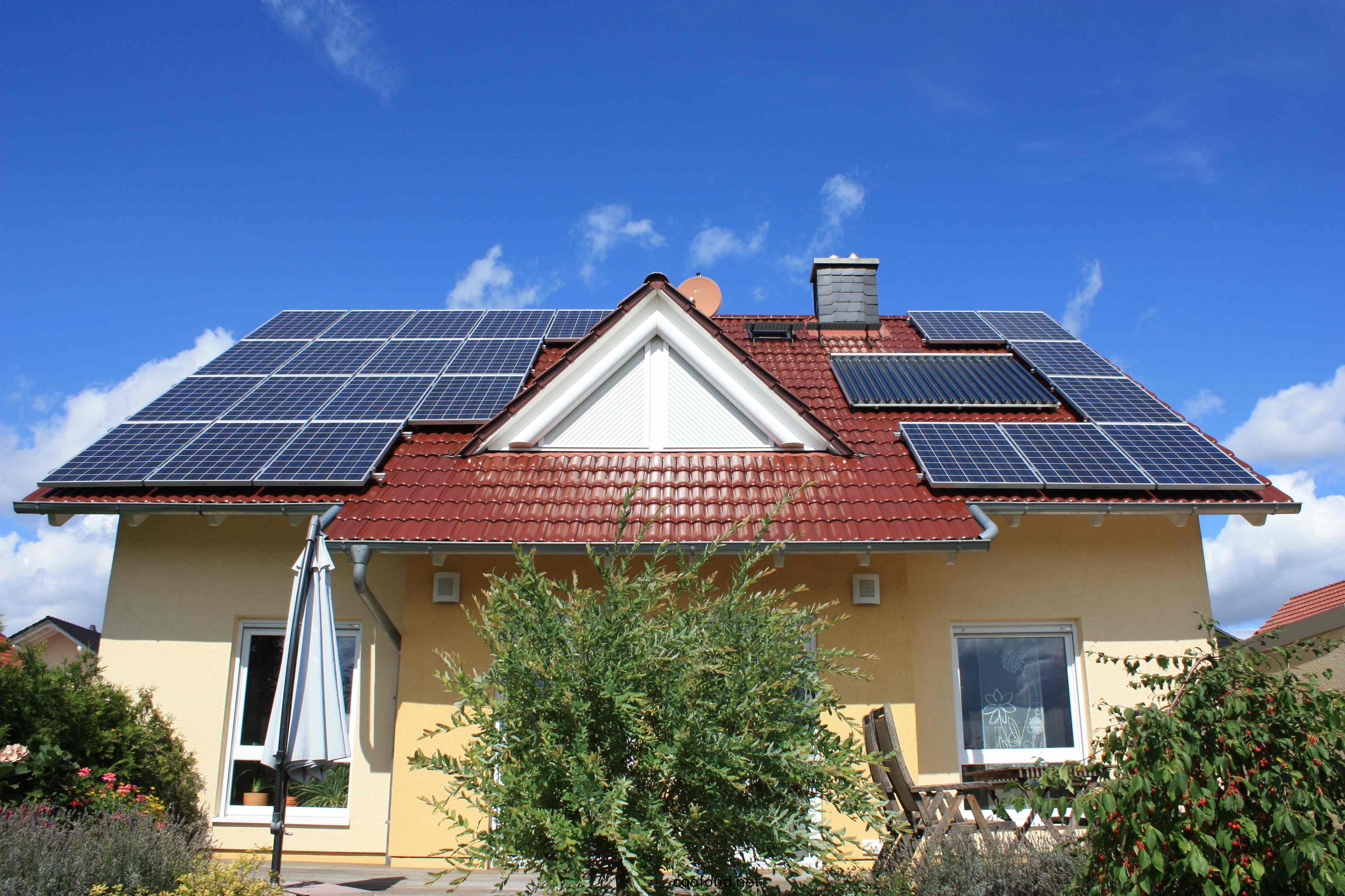 湖南科世源節能科技有(you)限(xian)公司,湖南(nan)節能科技,太(tai)陽能光熱研髮,空氣源熱泵生産,中(zhong)央空調設備銷售