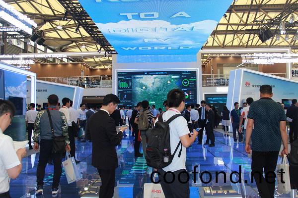 湖南科世源節能科技有限公司,湖南節能科技,太陽能光熱(re)研(yan)髮,空氣源熱泵生産,中央空調設備銷售