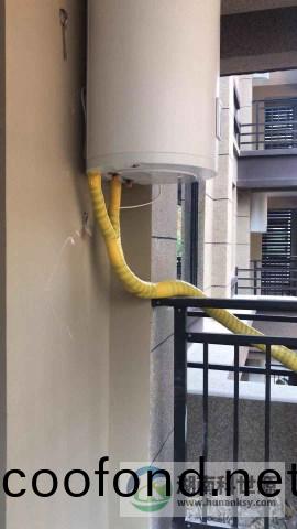 陽檯(tai)壁(bi)掛太陽能熱水器