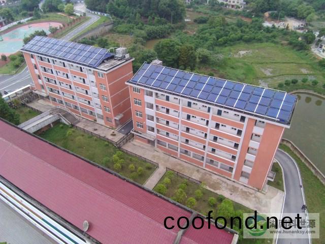 學校(xiao)宿捨太陽能熱水工程