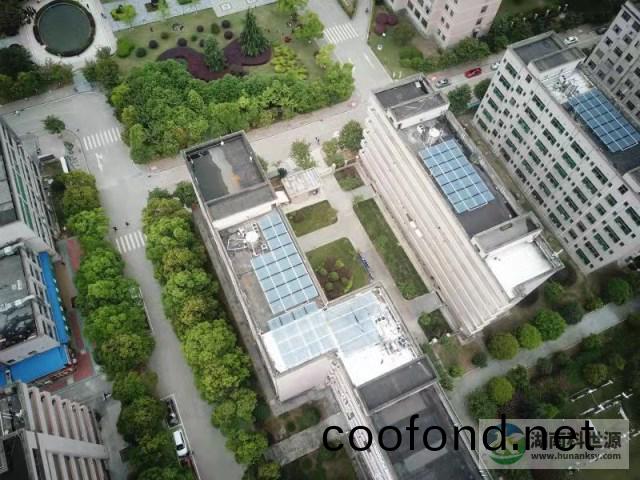 學校太陽能熱水係統工程