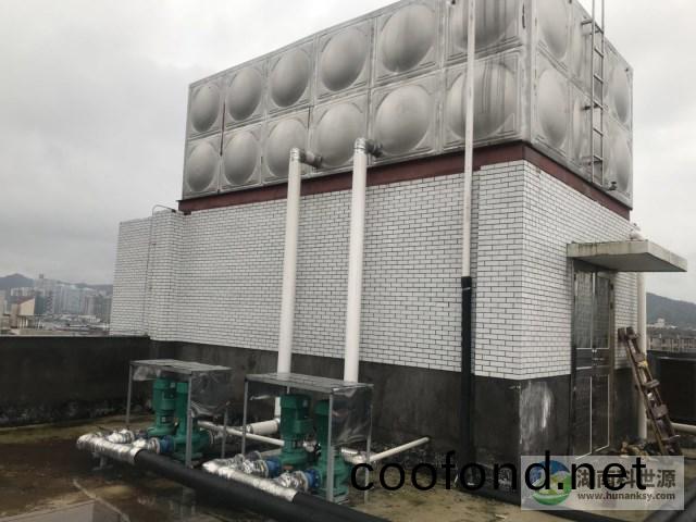 學校空氣能熱(re)水係統