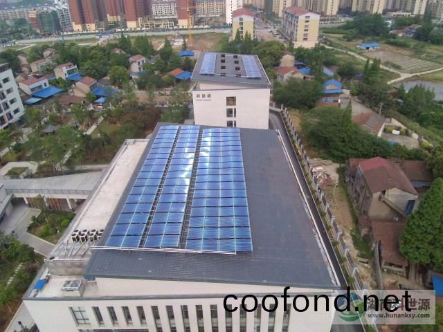 太陽(yang)能熱水(shui)係統(tong)