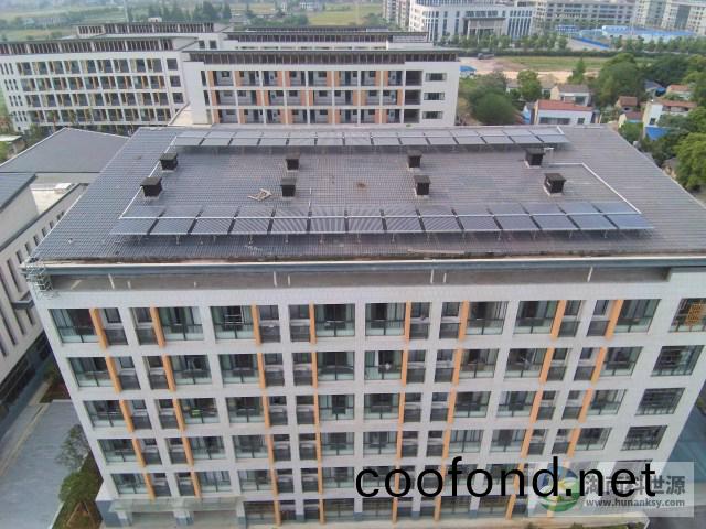 太陽能平舖大串聯(lian)熱水循環係統