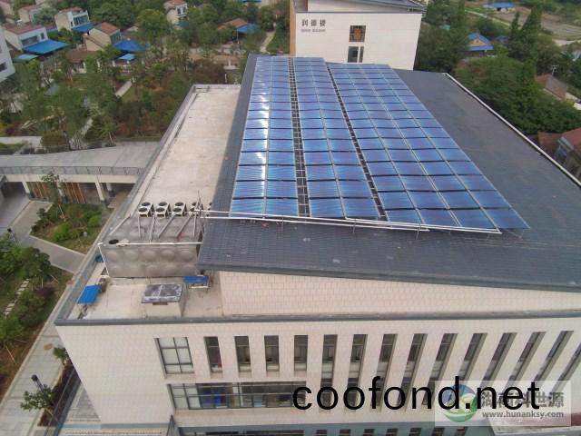 太陽能+空氣能(neng)熱水係統