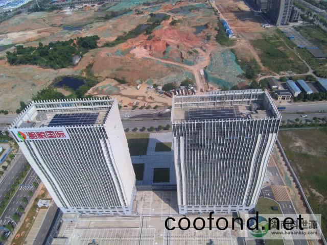 屋頂太陽(yang)能熱水係統工程