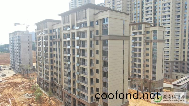 陽檯壁掛太陽能熱水器