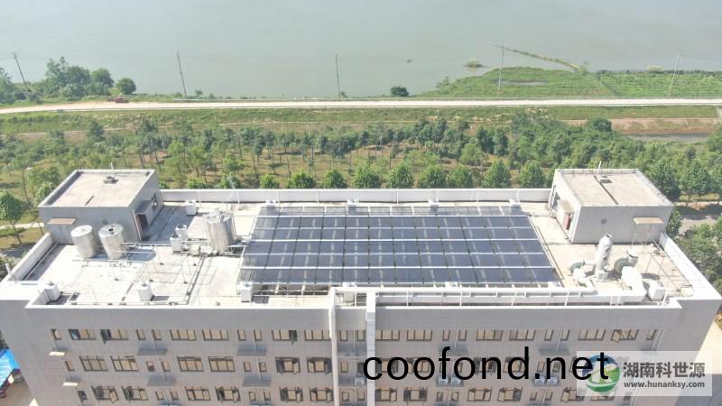 太陽能熱(re)水係統工程(cheng)