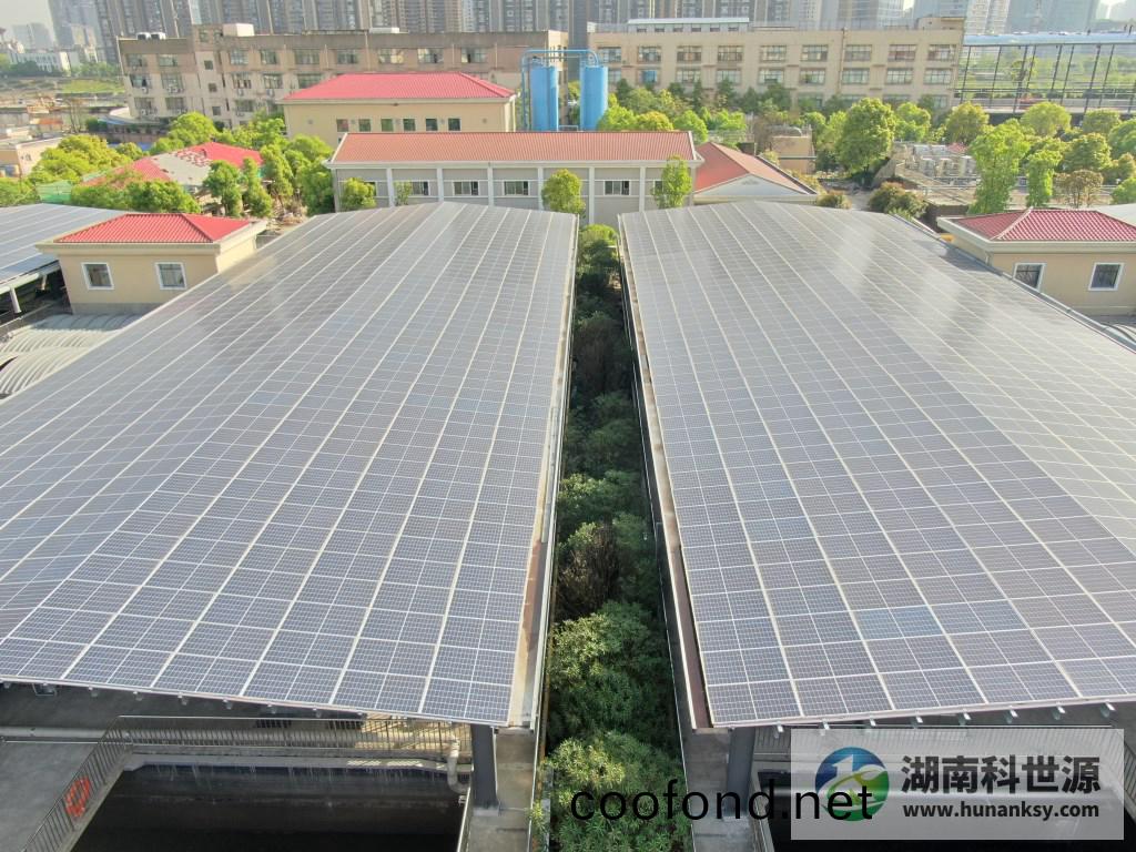 湖南(nan)科世源,湖南太陽能,長沙太(tai)陽能,太陽能熱水工程,湖南太(tai)陽能光伏髮電,熱水(shui)工程(cheng),空氣源熱(re)水係統(tong),長沙中央空調