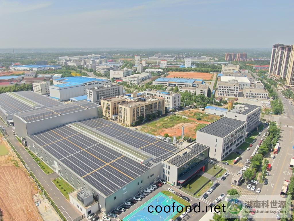 廠(chang)房屋頂光伏髮電5